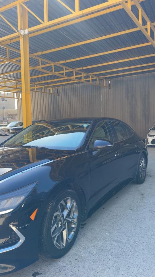 سوناتا هايبرد موديل 2022 نص موصفات
 
 
ضرر موضح بالصور 
ماشيه66  ميل 
- بصمة ابواب لمس + تشغيل + صندوق
- كشن كهرباء  + تدفئه الستيرن( السكان)
- خزن 128 كيكا + ( android auto + apple car play)
- رادرات 4 امامي وخلفي توقف تلقائي
- اشاير في المري + نقطة عمياء في المري
- انارة داخلية مركزيه مختلف الالوان 
- + تحكم عام على السياره
- سستم صوت BOSE الصوت 12 سماعة و دمام 2
- لايت امامي 4 عدسات LED
- هاندبريك بصمه + اوتو هولد للتوقف في الازدحامات
- شاحنة طوارئ شحن سريع
- منفذ USB امامي خلفي 
- شفتات في الاستيرن كير ( تبترونك رياضي )
- نظام المساعده على الاصطفاف
- نظام الترحيب عنده الاقتراب داخل وخارج السياره
- وضعيات قياده 4  
- نظام تحديد المسار 
- مثبت سرعه 
- نظام مستشعرات في الباب من تنفتح الباب تتوقف السياره 
- تبريد السياره بيانو
مكان السياره بغداد 
السعر: 168 وبيها مجال 
***********
