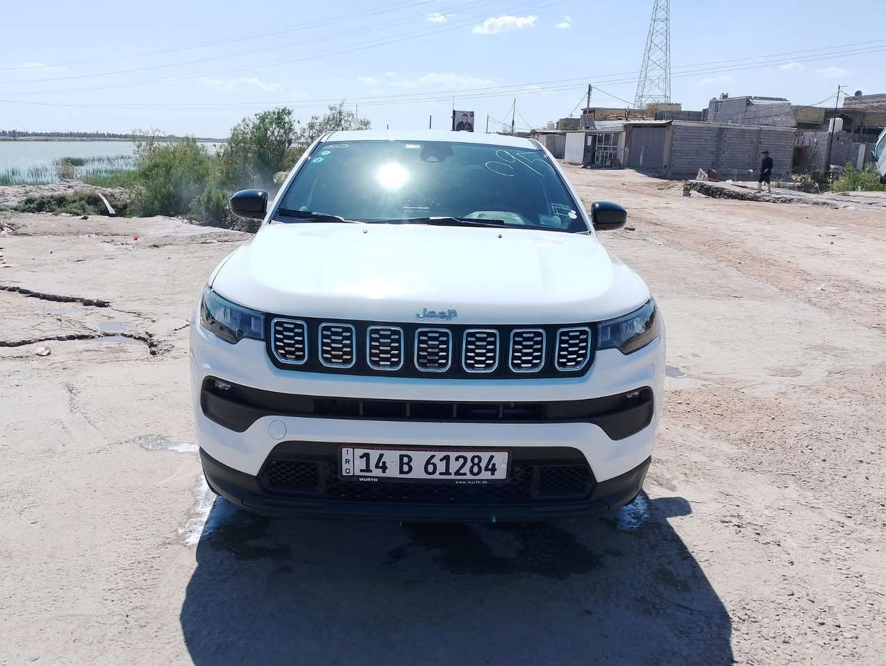 السلام عليكم
جيب كوماس  موديل 2025 
بدون تبديل حادث خفيف دعاميه اماميه فقط 
رقم بصرة السعر 165 وبيهه مجال 
استفسار *********** واتساب
