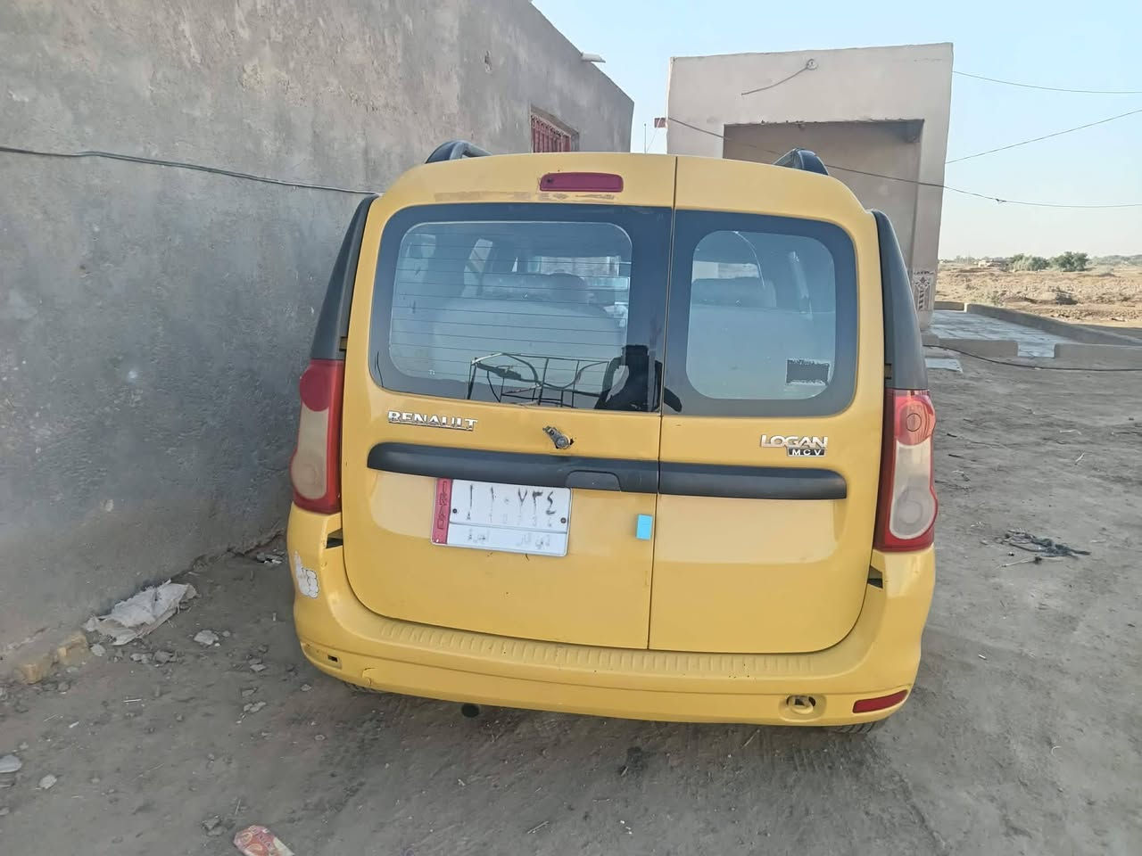 سلام عليكم رينو لوكان موديل 2010 دوشمه جديده حداديه جديده مكينه وكير مكفولات تايرات توني شادهن المكان الديوانيه غماس السعر 45 مجال قليل الاستفسار اكثر ***********
