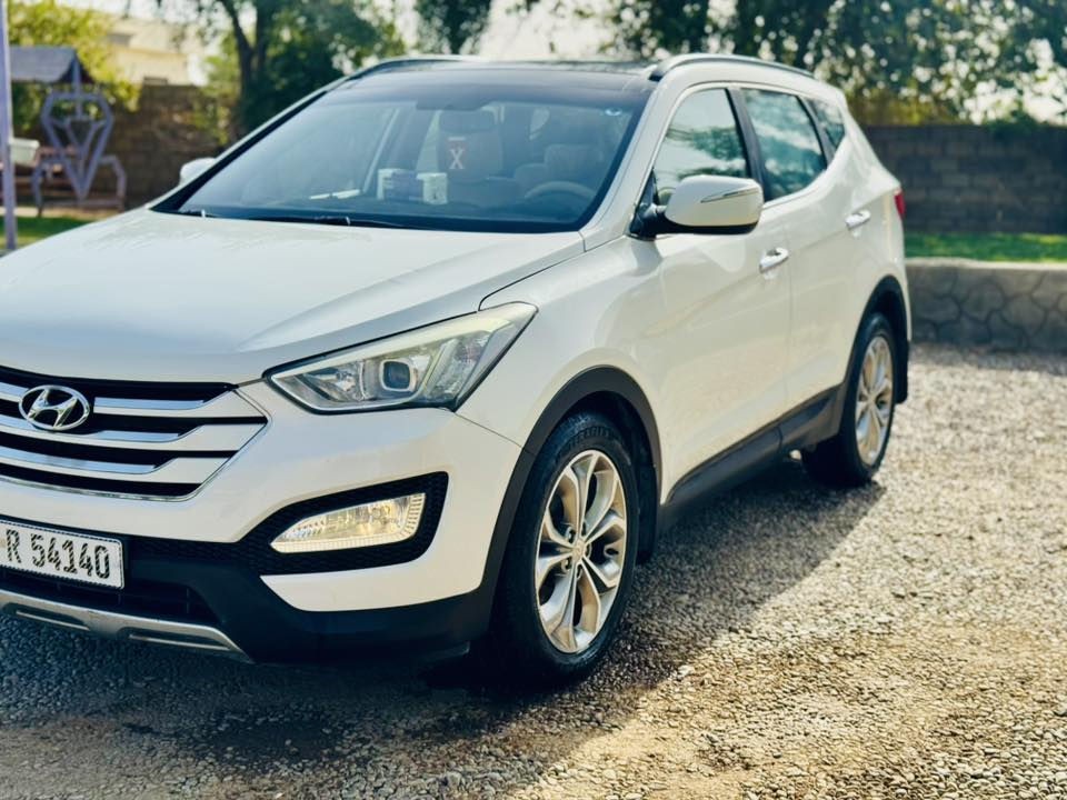 السلام عليكم
سنتافي خليجي موديل 2014 رقم صلاح الدين دولي بأسمي سنويه ل2030 كلين السيارة بدون اي ضرر محرك 6 شرط ما مفتوح 7 راكب تبريد 3 قطع السيارة فول مواصفات السيارة كير محرك شرط تبريد ثلج صدر تواير كله بشرط 
بانوراما  حساسات تحكمات استيرن مري شفط نظام Eco وانظمه قيادة
فور ويل كروز سرعة كشن كهرباء حساس خلفي لدات امامي خلفي وبعد بيها هواي مواصفات 
السعر 175 وبيها مجال
للاستفسار اتصل 
***********
***********
