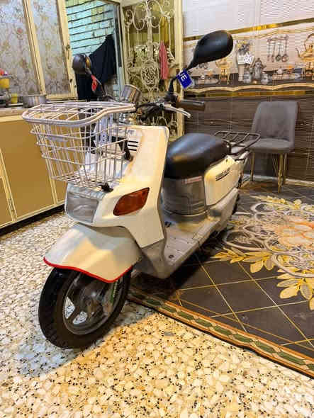 سلام عليكم دراجة بيكم جديدة برغي ما مفتوح بيهة جيب وياك فيتر يكلبهة سلف هندر اشاير استان كهرباءي شغال دراجة جديدة سعر ٦٠٠ مكان بغداد هاتف ***********
