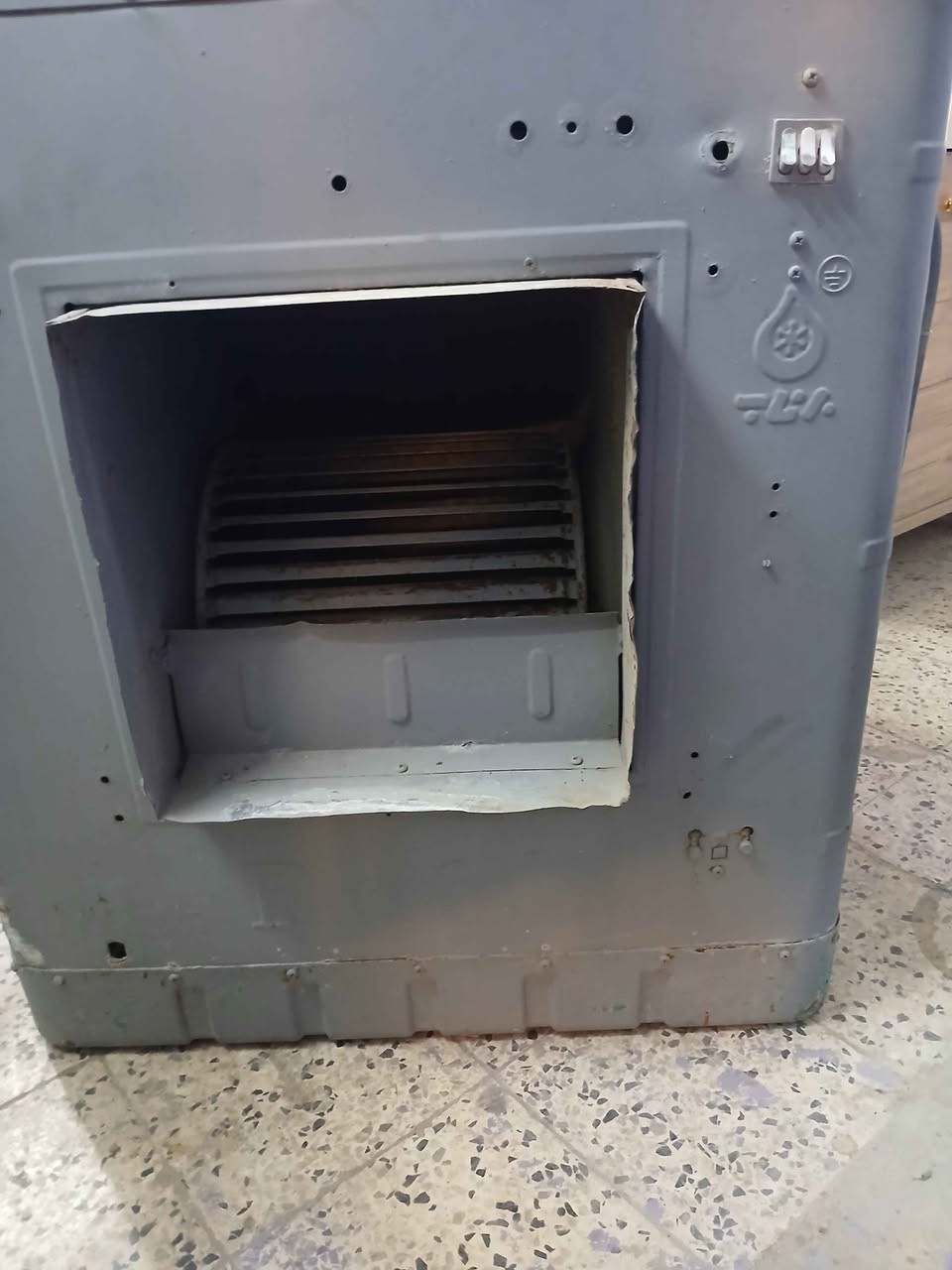 من رخصة الاخ الادمن مبرده برفاب بلاديه سرعتين شرط الشغل والتبريد وبدون صوت بغداد, العراق


**إذا كنت صاحب هذا الإعلان وتريد حذفه لأي سبب، رجاءا أرسل رسالة إلى الدعم الفني**