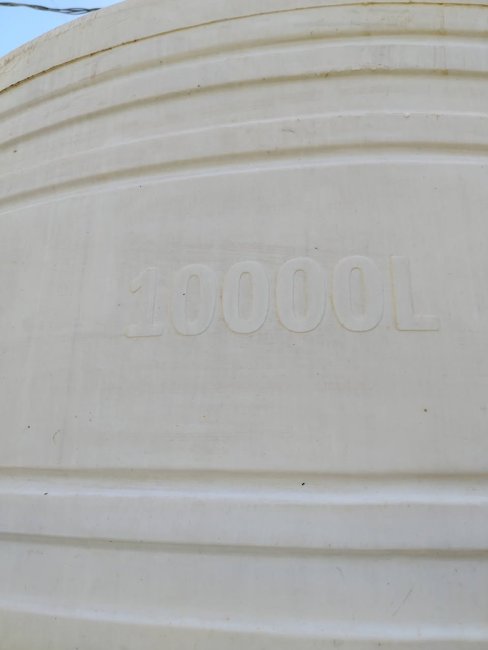 تانكي ماء سعة 10.000لتر صنع الماني نوعية ممتازة وثقيل جداً بي فطر بالقاعدة ومصلح وبي ضمان السعر قيم بما يرضي الله للتواصل الاتصال ع الرقم 
***********
