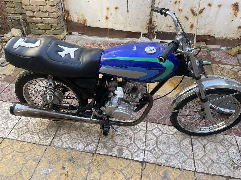 دراجه أوراق ستنساخً اوراقه الاصليه طاحن دراجه مكفوله يعني سكنر محرك ٢٤اصلي شلامجه وشاصي ٢١مكان شطره هذ رقمي واتساب ***********
