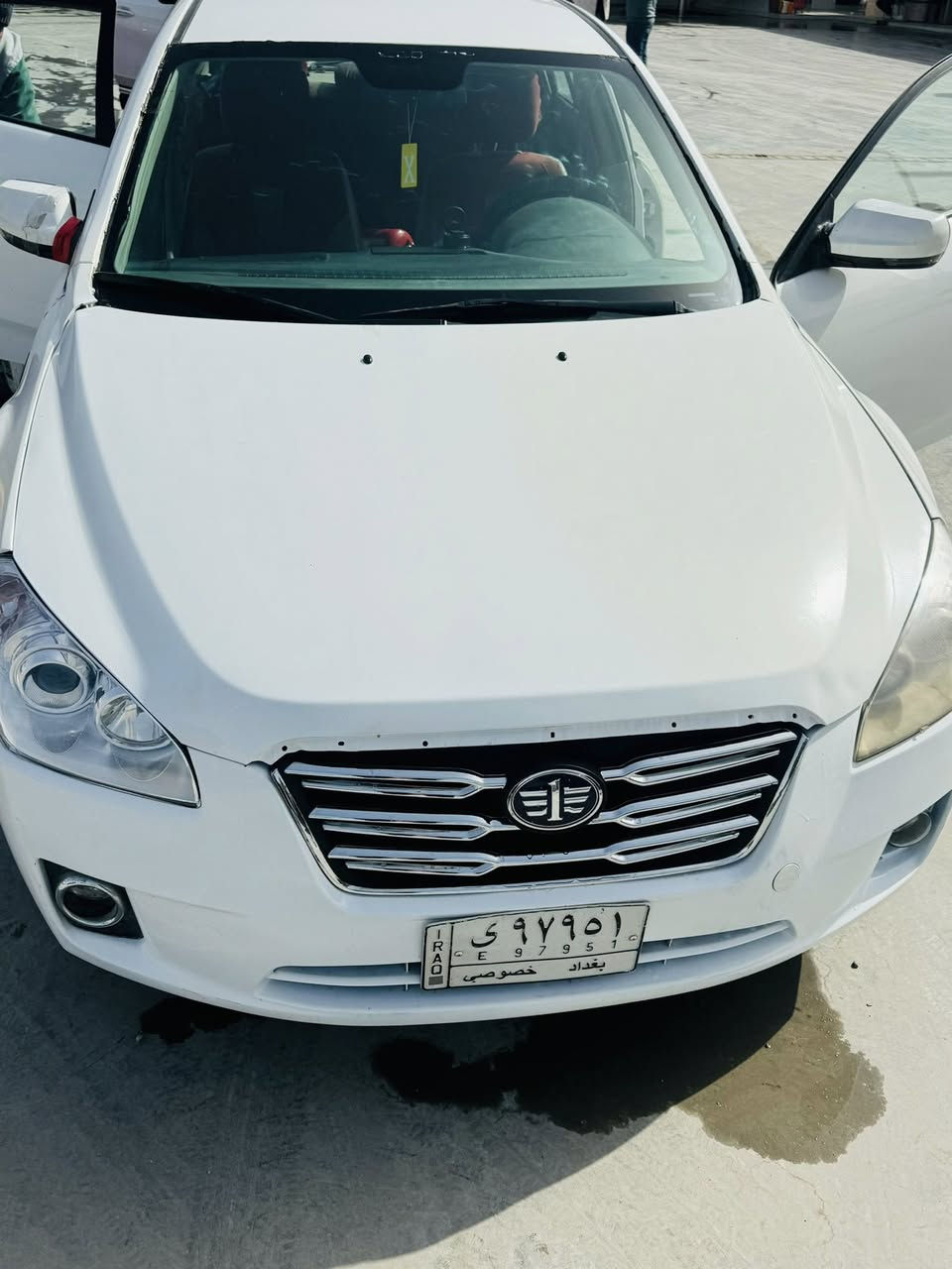 السلام عليكم
فاو b50 2013   رقم بغداد ب اسمي سنويه بعدها مساقطه للبيع  بيها حادث من فوك الشباك وبنيد مبدل كلشي وكامله كير مكفول ومحركها زين سعر 43 وبيها مجال تواصل خاص او هذا الرقم. ***********
