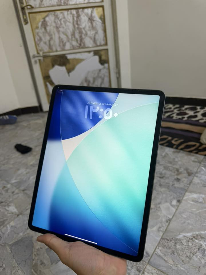 ايباد برو ذاكره 128  غراضه كامله *********** السعر 790
