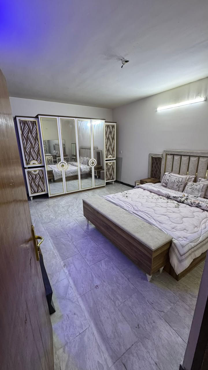 للايجار في السيدية شقة طابق اول   موثثه
تحتوي على غرفتين نوم 

وصاله 

مؤثث بلكامل

وخدمات صحيه

السعر : 750 الف 

موقع: السيديه - ع شارع المركز 

_______________________________________

للاستفسار

 ***********

***********

واتساب
