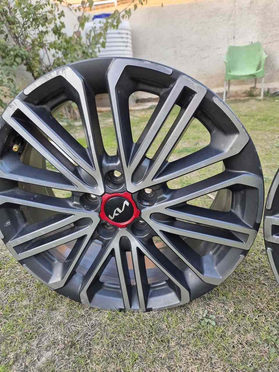 ويل كب فورتي جيتي لاين موديل ٢٣ امريكي اصلي للبيع
سعر ٣٥٠ قفل  بس واحد منهن بي تاير جديد للامانه بس تاير مشتري ٥٠ الف ابيعهن شلع تخم ويل وتاير واحد  واحد منهن بي تصليح كلش بسيط مكاني بغداد رقمي ***********
