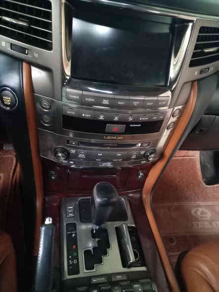 للبيع او مراوس ب احدث شرط رقم بغداد .. لگزس 11 مكفوله من البارد والصبغ والتبديل عدا رش الدعاميه الاماميه والسونار موجود ماشيه 160.. فطيم اصل ..ملكي معروف مواصفات لگزس .. مكينه 5.7.. 8 سلندر رفم بغداد مميز 
السياره في بغداد الشماعيه 
***********
المهندس .. ابو زيدون
