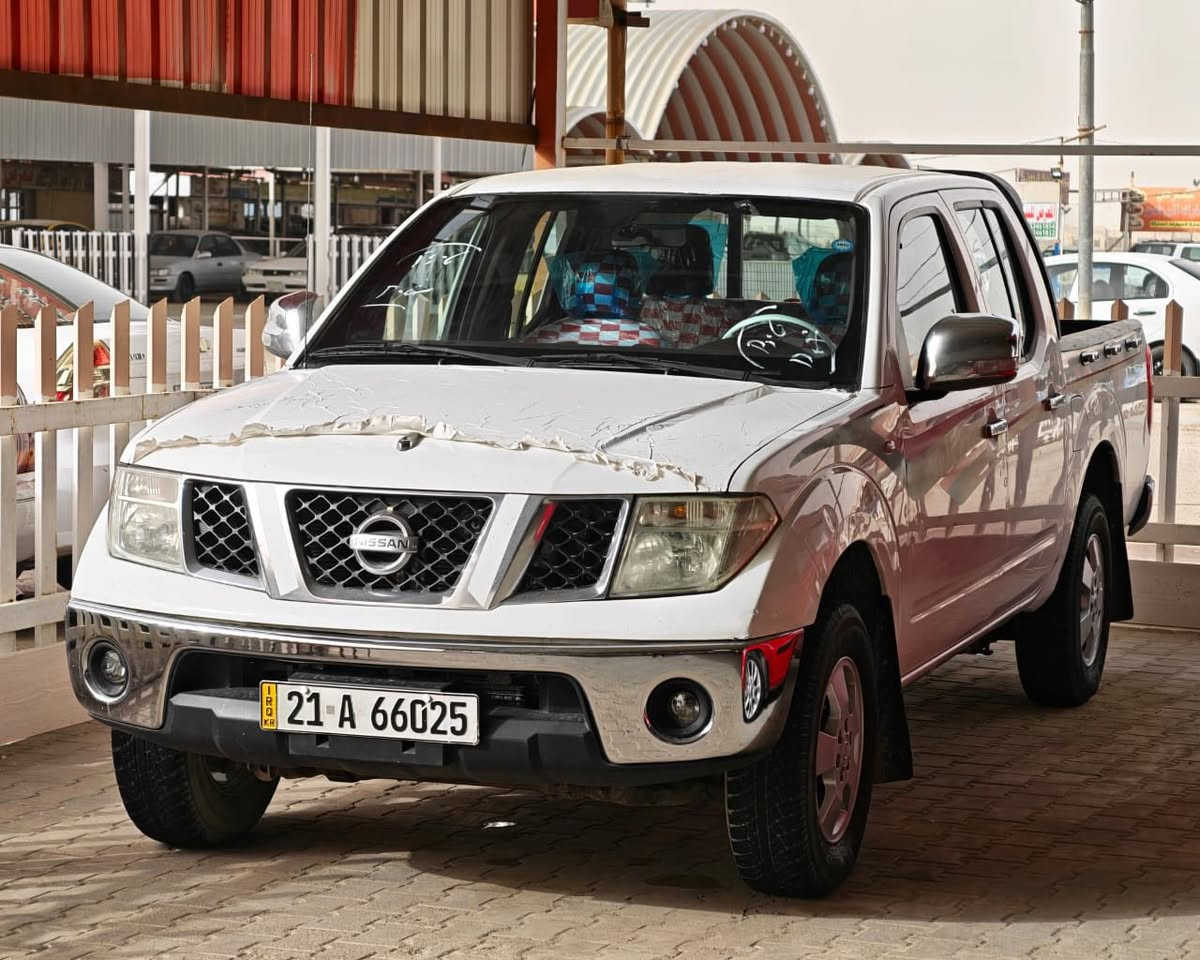 نيفارا 2011 مكفوله من الصبغ والضربه والتبديل بيها بارد بسيط بالباب الخلفي جه الصدر وبيه كارتات بسيطه مال خياس السياره حلوه وجاهزه كير ومكينه وحداديه وتبريد رقم سليمانيه دولي سنويه ل 29 تحويل او وكاله مضمونه السعر 98 وبيها مجال قليل مكان السياره نجف للاستفسار ***********
