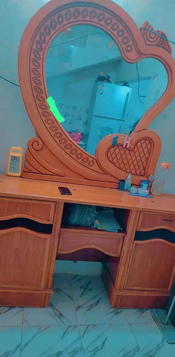 سلام عليكم غرفه اخشاب تسگام
نضافه %70 عنوان نجف كوفه السعر 700  لاستفسار الاتصال على رقم ***********
