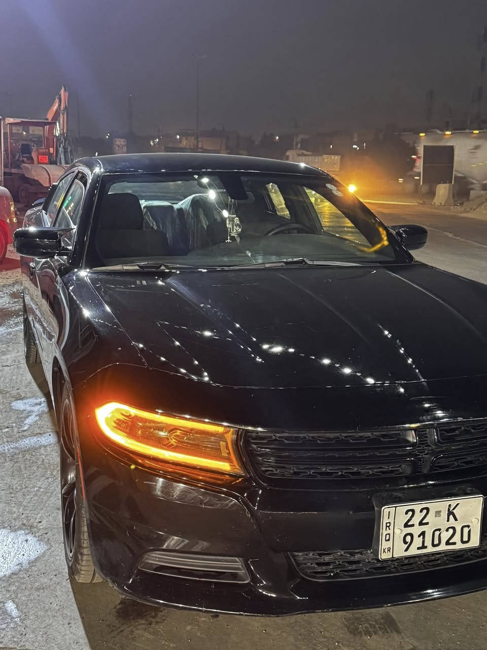 السلام عليكم 
النوع : جارجر SXT
الموديل :2022
الرقم : اربيل ( تحويل مباشر ) 
ماشية: 47الف
🛑حادثهه (جاملغ الخلفي فقط) صور الحادث بالمنشور
* محرك : 3600
* كشنات حضن
* كامرة دوارة
* شاشة كاربلاي+اندرويد اوتو
* بصمه
* تشغيل عن بعد
* تبريد قطعتين 
* تحكم ستيرن 
* حساسات خلفيه
* منافذ شحن اماميه خلفيه 
* لدات نهاريه اماميه
* كرسي السائق كهرباء 
* فتح قفل الباب لمس
* اريل نفيكيشن 
العنوان : بغداد - حي الجهاد
السعر : 233ورقه وبيه مجال 
باقي التفاصيل الاتصال ؏ الرقم 
***********
