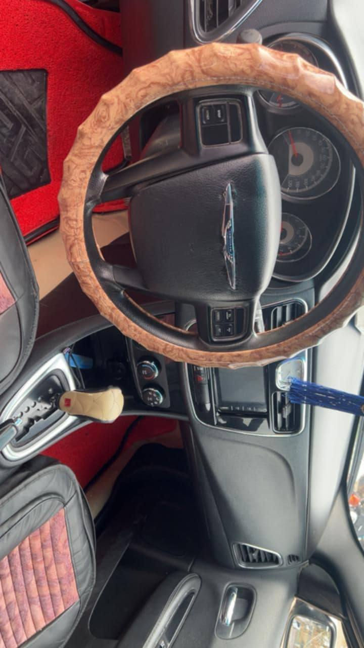 يالله من رخصه الأدمن المحترم  .. سياره c200.. 2013 بابل  وارد امريكي فتحه تحكم ستيرين  كشن كهرباء تبريد ثلج مكينه وكير بالجيس كفاله تخم تاير امامي خلفي جديد صدر امامي خلفي جديد سياره حادثه بالخارج جاملغ امامي جه السايق وبالعراق مصبوغه حزام جماليه فقط وبقيه السياره كفاله لغود شواصي كولشي سياره خير من الله ترايك من زاخو للبصره شرط مال جناي مكينه 2400 وبالاضافه مزود عليه منضومه غاز يعني انسه صرف البانزين عارضه بـ 85 وبيه مجال بسيط او مراوس للتواصل  ..  ***********
