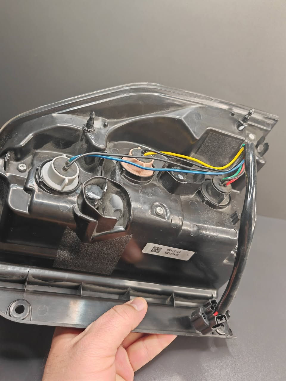 بك لايت باجيرو جهة السائق فقط جديد غير مستعمل 
متوفر بك لايت سيارة باجيرو جهة السايق، جديد غير مستخدم، كوالتي ممتاز جدا، كامل مع الكلوبات، يعني جيب وشد،
يوجد توصيل لجميع المحافظات ***********
