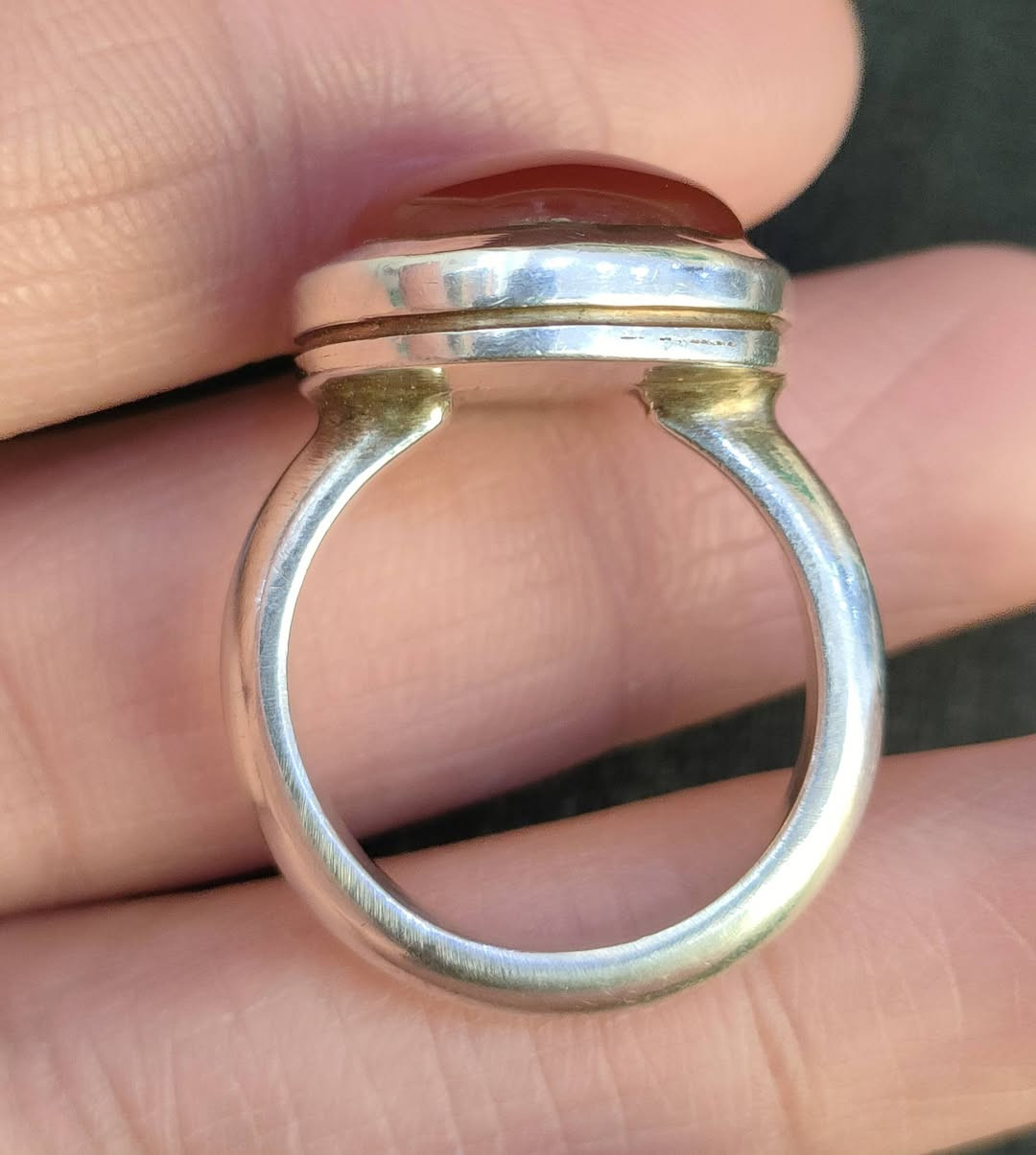 الي يحب يحجز يراسلنا على الواتساب  ( *********** ) 
او التواصل على الخاص 
اهلاً وسهلا ومرحبا بكم 

💯 خاتم بحجر العقيق اليماني الأصلي 💯
💢 ذات مظهـر وجـودة ممتـازة  💢
⭐  قـطـعـة تسـر النـاظـريـن  ⭐
✨ صياغة يدوية جميلة    ✨
💫 يـتـوفر خـدمـة تـوصـيـل لجـمـيـع مـحـافـظـات الـعـراق 💫

فضل التختم بالعقيق 
عن الحسين بن علي عليهما السلام قال: قال لي رسول الله صلى الله عليه وآله و سلم " يا بني تختم باليواقيت و العقيق فإنه ميمون مبارك و كلما نظر الرجل فيه إلى وجهه يزيد نورا ً و الصلاة فيه سبعون صلاة )،
