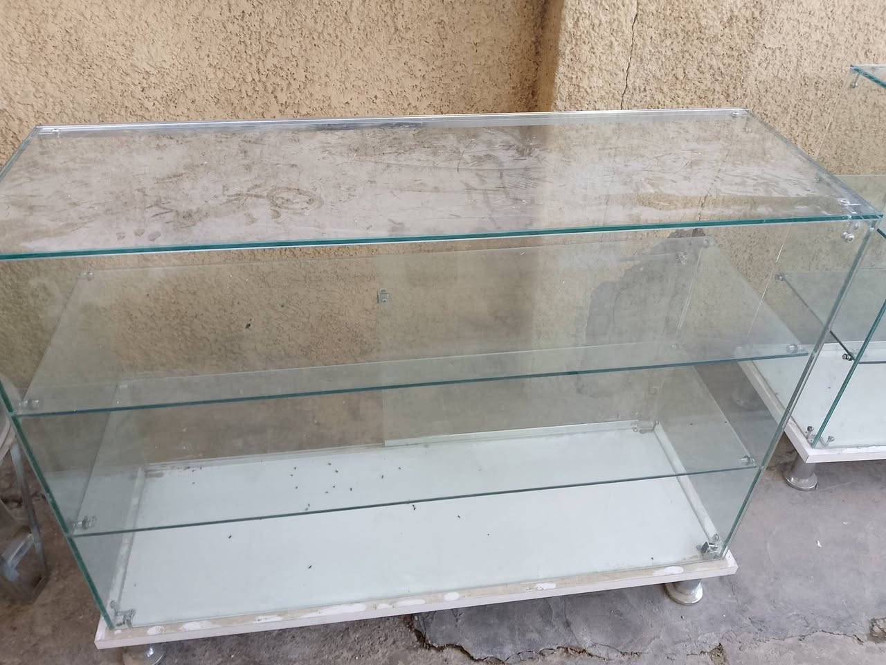 سلام عليكم فاترينه نضيفات
العدد 2 االسعر 150وبيهن مجال


**إذا كنت صاحب هذا الإعلان وتريد حذفه لأي سبب، رجاءا أرسل رسالة إلى الدعم الفني**