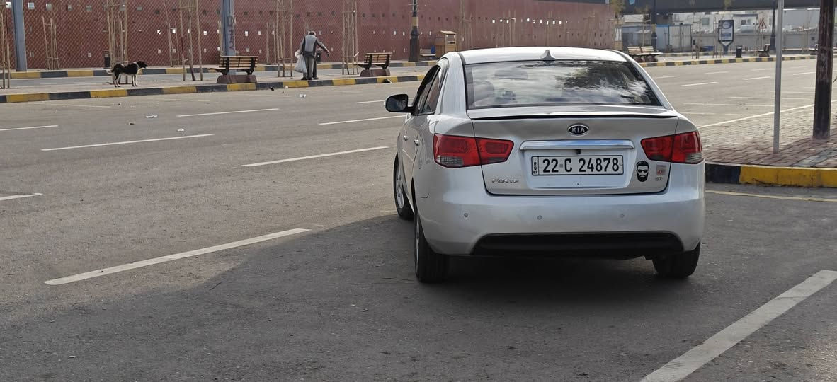 من رخصه الادمن
للبيع فورتي 2010
رقم اربيل اني الشرعي /كاربون عظم بيها 
هزه شهرين وتسقط /محرك 16 لا صرف ولا نفخ 
كير شرط/ تدفئه بل كشنات /مري شفط / شاشه وكامره /
تبريد تدفئه فول / بيها صبغ كم قطعه  /طخم جديد 
الشراي يراسل 🖤
مكان السياره الموصل جانب الايمن


**إذا كنت صاحب هذا الإعلان وتريد حذفه لأي سبب، رجاءا أرسل رسالة إلى الدعم الفني**