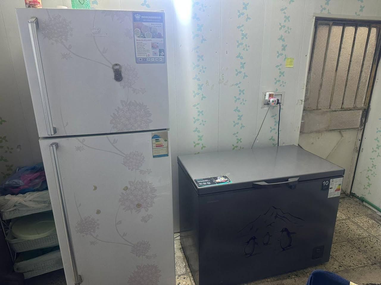 السلام عليكم
يتوفر غراض بيت مستعمله للبيع 

1- كاونتر المنيوم..( بحاله جيده)
2-كنتور خشب 5 ابواب..
3-بوفيه خشب
4-ثلاجه ..(بحاله جيدة جدا)
5-مجمده…(بحاله جيدة جدآ)
6-ميز تلفزيون..(نظيف)
7-مكيف شغال ..(جيد)
8-تخم قنفات..
9-ديوان مال كعده كبير..(بحاله جيده جدآ)
10-براد ماء
(كل حاجه مصورهه كدامكم والكل شغال)

ب اسعار مناسبه

العنوان :كربلاء

للاستفسار الاتصال ع الأرقام التاليه
(***********__ ***********)
