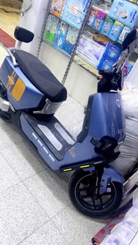 للبيع صار سنه من اخذتها  900 الف عنواني بغداد -مدينه الصدر  0770694784...