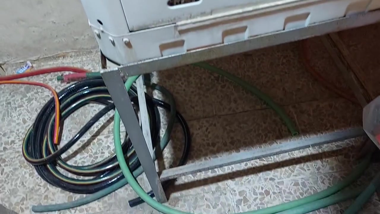 عندي عدد اثنين اصلي ايراني درجة أولى نظافه ٩٠ %١٠٠ مع ارجل سعر نهاية كل واحد ٢٠٠ ألف قفل


**إذا كنت صاحب هذا الإعلان وتريد حذفه لأي سبب، رجاءا أرسل رسالة إلى الدعم الفني**