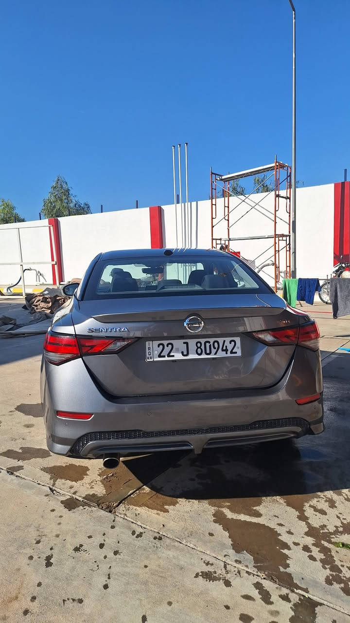 سلام عليكم
Sentra 23 sr
مكانها كركوك وبيها بطاقة بنزين 
ماشية 21 الف كم
صورة فحص موجودة
سعرها 166
للتواصل ***********
