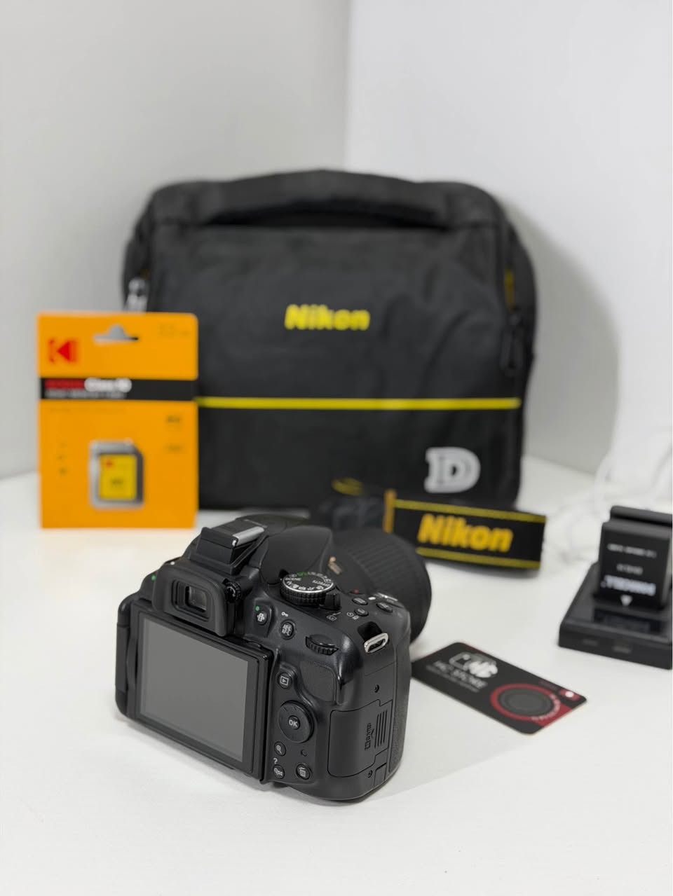 ⁨ 🎬📸
كامرة عملية وزوم يغطي كل احتياجاتك 🔥
Nikon D5200 ويا عدسة 18-200mm خيار مرتب للتصوير اليومي والسفر ✨

🌟 مناسبة لـ:
• تصوير السفر والطبيعة 🌅
• البورتريه 👤
• الفيديو وصناعة المحتوى 🎥
• تصوير بعيد وقريب بعدسة وحدة 🔍

🔍 المواصفات:
▪️ كامرة Nikon D5200
▪️ سنسر APS-C بدقة 24.1MP
▪️ شاشة متحركة 📱
▪️ تصوير فيديو Full HD
▪️ ألوان وتفاصيل ممتازة
▪️ عدسة Nikon 18-200mm
▪️ زوم شامل للاستعمالات المتعددة
▪️ مناسبة للمبتدئين والمحترفين ✨

🧼 النظافة: 90٪؜

📦 الملحقات:
✔️ جنطة
✔️ شاحنة
✔️ دبل بطارية 🔋
✔️ حزام نيكون
🎁 رام 32GB هدية وياها

💰 السعر فقط: 435 ألف
🚚 توصيل مجاني لكل المحافظات

📩 للاستفسار أو الحجز مراسلة الصفحة

#Nikon #NikonD5200 #Photography #كامرات #تصويري📷❤️⁩ كركوك, العراق


**إذا كنت صاحب هذا الإعلان وتريد حذفه لأي سبب، رجاءا أرسل رسالة إلى الدعم الفني**