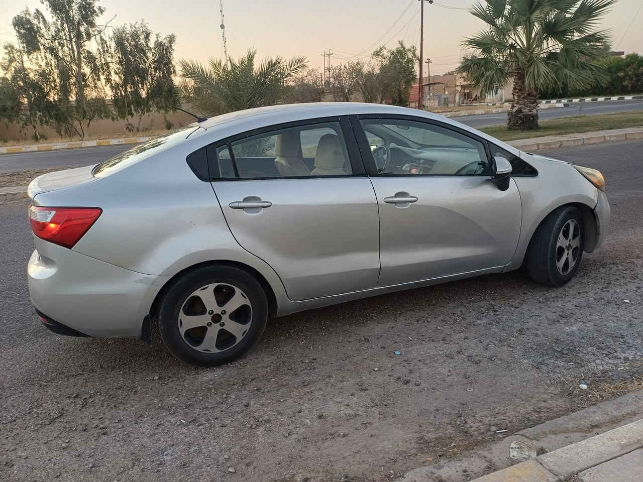 السلام عليكم
كيا ريو موديل٢٠١٢ خليجي
رقم بغداد مشروع وطني ابأسمي تحويل مباشر سنوية لغاية ٢٠٢٩
محرك حجم ١٦٠٠ شرط لا تنقيص ولا بخار
كير شرط عالفحص
تبريد ثلج منضومة جديدة مال شركة
صدر تبديل كامل حتى ادرايم شت خارجي وداخلي امبدل مال كصة
تايرات امبدل جدد فقط الامامي نص عمر 
ويل كب ابلادي 
غرفة جديدة 
نضام أيكو
سيارة ابلادي ما ملعوب بيها
بيها صبغ احزام اثر جراد وبيهة رصعة خفيفة بالهلال الأمامي وبيهة صخة خفيفة بالهلال الخلفي وبيها جراد خفيف واترايها زيروو 
السعر مناسب جدآ 65$وبيها مجال مكاني تكريت القادسية للأستفسار ***********
