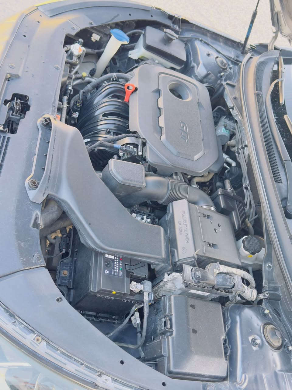 السلام عليكم سوناته2019 وارد امريكي معوقين بشهر السابع تنتهي السنويه ضربه السياره موضحه بالصور فقط بدون دواخل السياره خير من الله تبريد السياره جديده ماشيه 90ميل المحرك شرط ما مفتوح 
عنون السياره البصره سفوان السعر 145بيهى مجال
رقم راعيها مكلف بالنشر ***********
