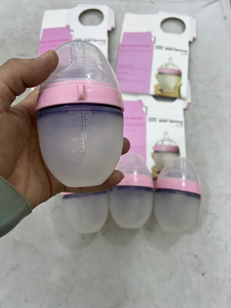 يالله
ممه اطفال ربل  ماركه
سعر القطعه ١٠ الف 
يتوفر توصيل محافضات


**إذا كنت صاحب هذا الإعلان وتريد حذفه لأي سبب، رجاءا أرسل رسالة إلى الدعم الفني**