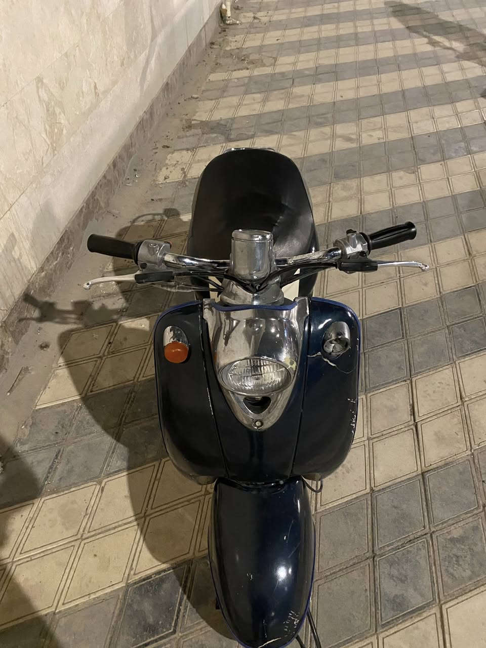 اعادة نشر بسبب الوعود الكاذبه …
دراجه مصريه
كامله مجهزه 
عداد سرعه
عداد بانزين
اشاير 
بك لايت 
هورن
تواير جدد
لايت بلادي 
مكينه بدل بيه بس بستم 
سعر 400وبيه مجال حك لكفرات شويه تعبانه
الاستفسار رقم ***********
