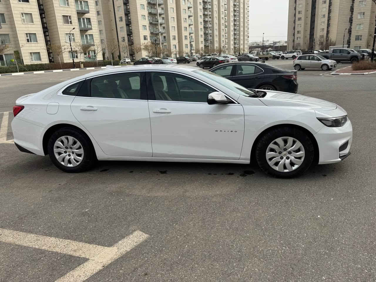 مالیبۆ ٢٠١٨ خلیجی
سفرى شەریکەی مەنسووڕ
هەردوو بەسمەی شەریکەی لەگەڵایە
گێڕ و مەکینە بە شەرت بێ عەیب و کرانەوە
مەکینە 2.5 بێ تۆربۆ مەڕغووب
بێ بۆیاخ و سارد
مواسەفات LT بەسمە و چوار درگا بەسمەحاسە و کامێرا و شاشە تەبرید مەرکەزی تەحدید سورعە سوکان ڤۆلیۆم گێڕ ئۆتۆماتیک ناو زەرد لیدی لایت لایت عەدەسە بەرز و نزمی لایت زۆر مواسەفاتی تر
سەنەوی و ڕەقەمی تازەیە تاوەکو 2030  بە ناوی خۆمەوەیە

تایەی تازەیە

*********** السليمانية, العراق
