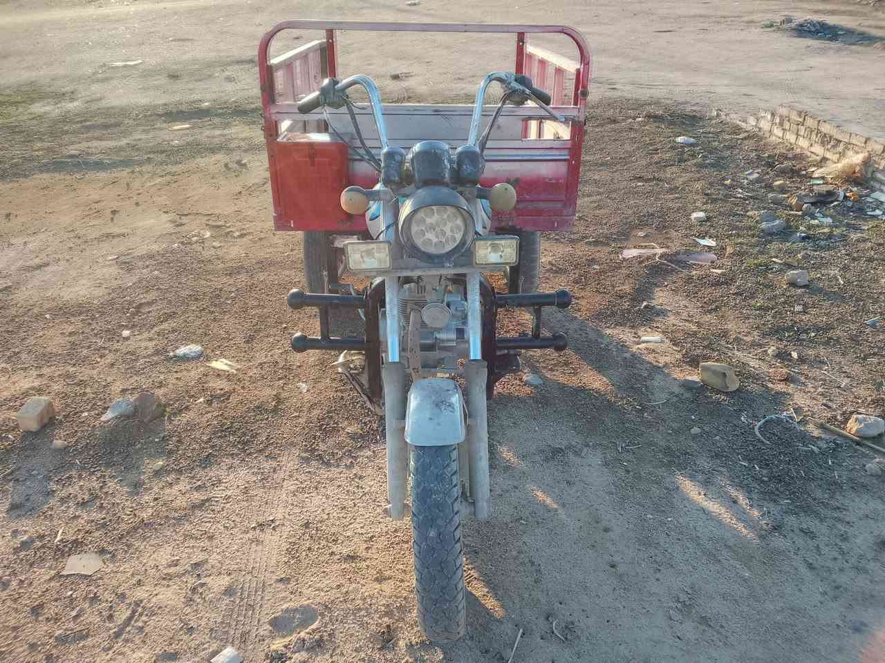 السلام عليكم ستوته للبيع مديل 13محرك 25ستوته نضيفه تواير جدد ستوته مالت جناي اوراق اتصل وبيك خير ودلل ***********واتساب
