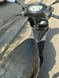 بريز بغبغاء للبيع نظيفه + مكينه نظيفه وخير من الله رمبا نازله من شهر 9...