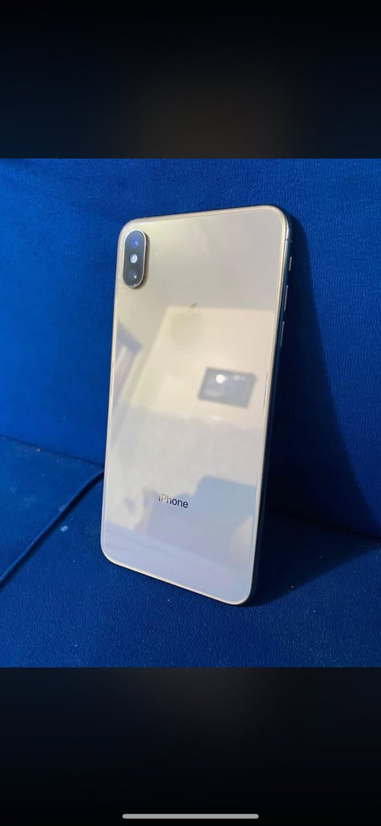 السلام عليكم ايفون اكس ماكس ذاكره 64بطاريه 79 الجهاز مكفول ما مفتوح السعر200 وبي مجال العنوان بغداد جميله الرقم ***********
