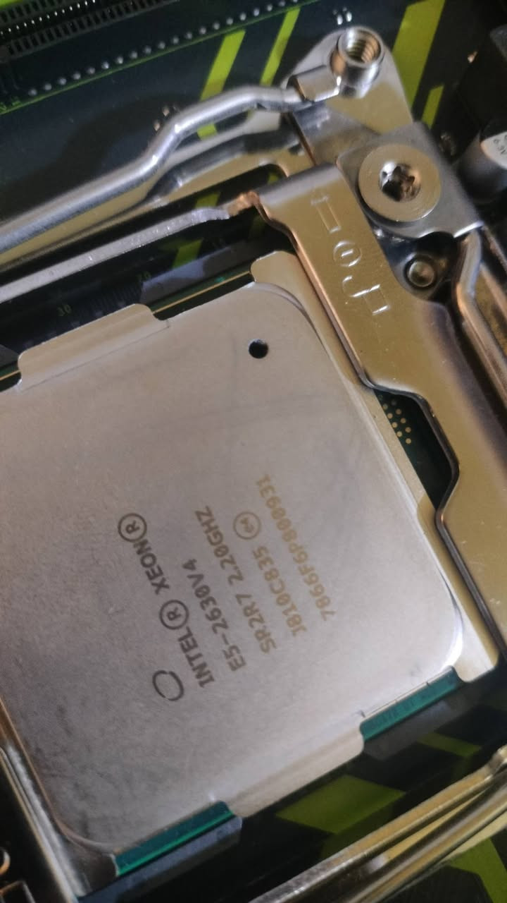 مذر بورد ومعالج
X99

E5-2630v4
 سعر 35 الف 🔒


**إذا كنت صاحب هذا الإعلان وتريد حذفه لأي سبب، رجاءا أرسل رسالة إلى الدعم الفني**