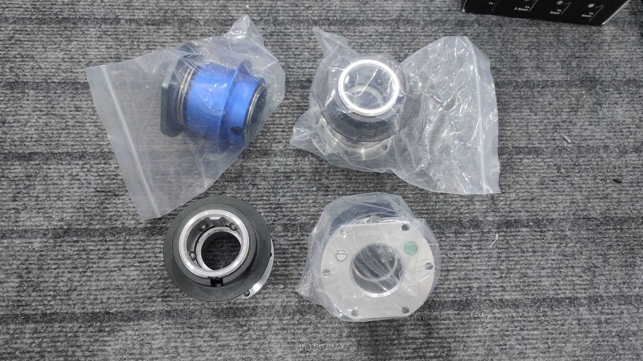 تحياتي للجميع
ادابتر ستيرن مال فاناتك
Fanatec quick release 1 (QR1)
متوفر عدد سعر القطعة 50 الف


**إذا كنت صاحب هذا الإعلان وتريد حذفه لأي سبب، رجاءا أرسل رسالة إلى الدعم الفني**