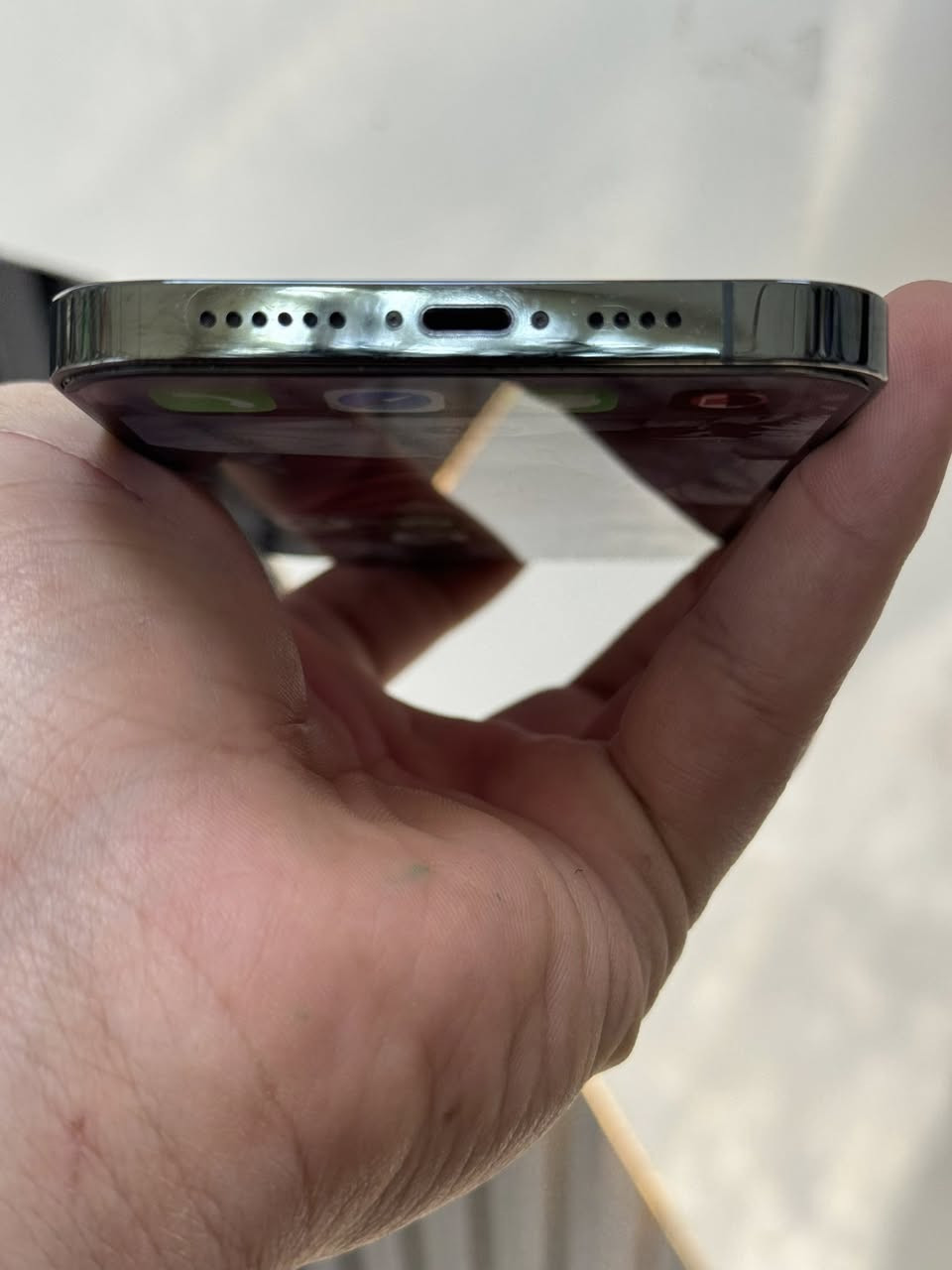 سلام عليكم ، 13 بروماكس للبيع لون زيتوني 🫒
ذاكرة ٢٥٦ ، بطارية ٨٤ 
الجهاز وتربروف 🚨
ممفتوح ولامبدل شي
السعر بـ٦٦٠ وبيه مجال بسيط
📍 بغداد الزعفرانية ***********
