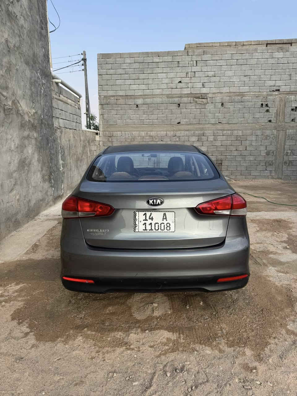 السلام عليكم 
 كيا سيراتو 2018 خليجي مكفولة محرك 1600 

شرط التحويل لمدة اسبوع فقط
 السعر 133 المكان البصرة شط العرب 

للاستفسار والاتصال (*********** )
