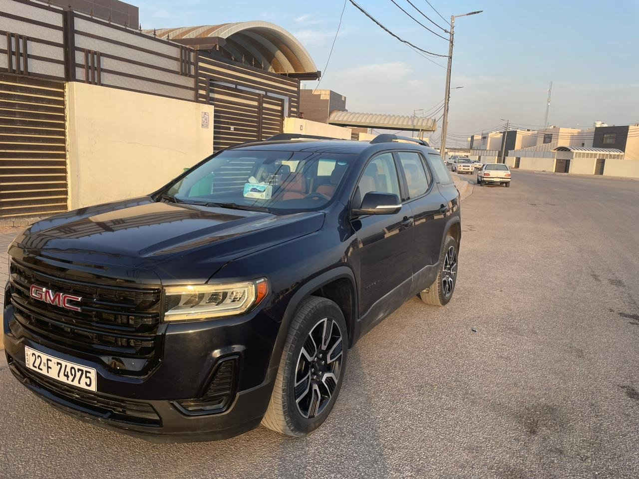 سيارتي جي إم سي أكاديا بديعة، وصار لي سنتين تخدمني وما احتجت أضع عليها مبالغ تصليح، مجرد دهن وإدامة عامة.
لكن بسبب عمل صار لي سفر قريب، أحتاج أبيعها وأبحث عن مالك جديد لها.

الضرر السابق: 
قطع صبغ ١ فقط البنيد 
الجاملغات معدل على بارد 

العداد الان: 50الف 

رقم الهاتف *********** النجف, العراق
