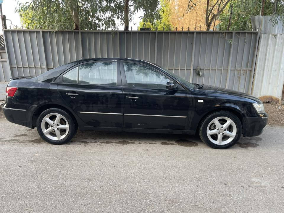 السلام عليكم للبيع سوناتا 2009 وارد كوري مكينه2000السياره مصبوغه حزام بدون معجون اثر جراد السعر 95وبيهة مجال مكان بغداد الشراي يتصل ***********بي واتساب
