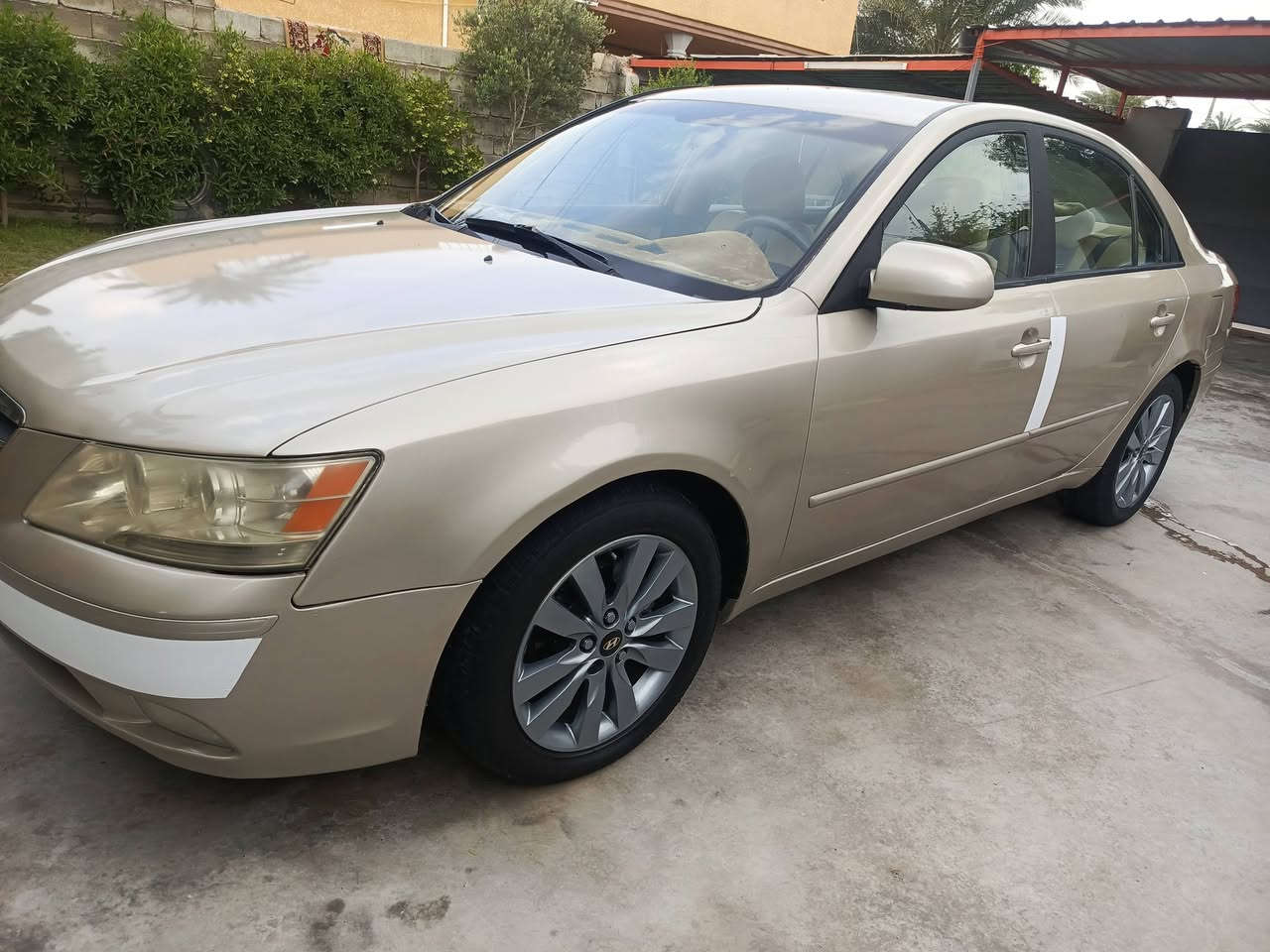 السلام عليكم للبيع سوناتا م 9 أمريكي رقم ديالى سنويه 28 تحويل مباشر 
سياره ضرر أمريكي باب خلف السايق مبدل والباقي ليبل وأحد صبغ حزام جماليه 
سياره مكينه ،2400 لأ صرف ولا بخار كير تبريد صدوره تخم تاير 17 ويل 17 ، 5 ويل كب شاشه كامره تحكمات 
داخل عسلي مدوشمه بالكامل حلوه مال جناي 
مكان بعقوبة السعر 96 وبيهه مجال ***********
