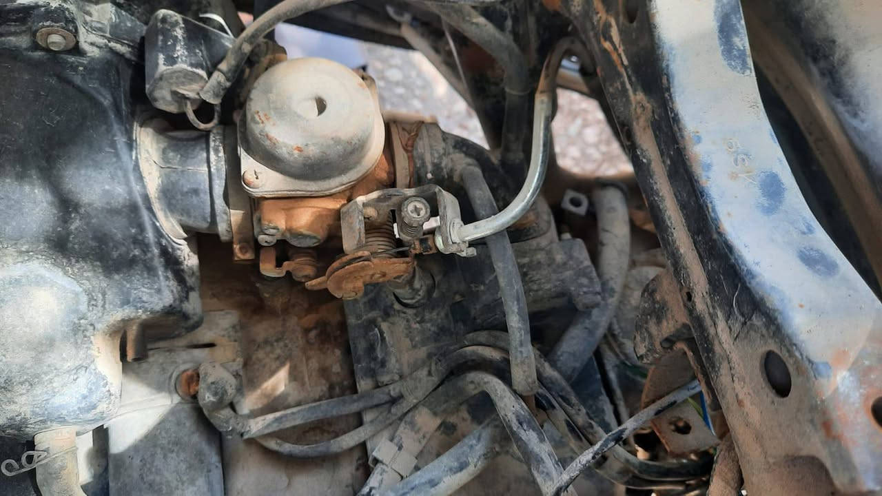 سلام عليكم اخوان ماكس عدله للبيع مكينه حاويه كابريته اصليه صالنصه اصليه كهربائيات شغاله ولخارج شوفت عينك اكفلك مكينه وكابرينه وصالنصه وشاصي البقيه كدامك السعر 300 المكان كربلاء سيد الوصياء الرقم *********** بي وتساب
