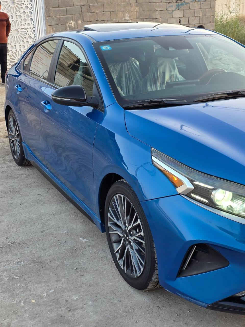 السلام عليكم كيا فورتي جيتي موديل 2023 لون مميز ماشيه 30 الف فول مواصفات بدون فتح بدون تبديل البنيد نفسه معمر مصبوغ محرك 2000 شاشه كبيره كامره دوراه بصمه فتحه صندوك ذكي ويل كب 18لايتات زنون كشنات جلد رادار بالمري اشاير بالمري توقف ذاتي تشغيل عن بعد تحكم ستير جهتين السعر 158 وبيها مجال قليل *********** مكان السياره سوق الشيوخ
