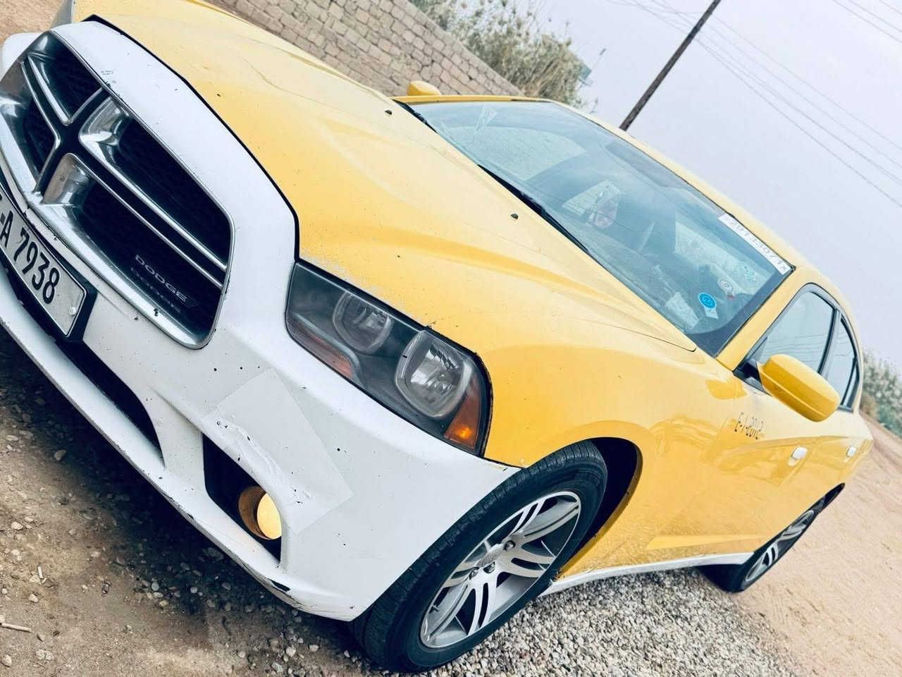 سلام عليكم جارجر للبيع 12 بيها فخذه جهت السايق وضربه بجاملق لخلفي جهت لعبري سياره جاهزه كير مكينه حداديه تبريد تدفئة ويل خليجي
خطها شطره نجف مصفره هيئه ومرور رقم دولي مداور ثاني يوم سعر 118وبيها مجال قليل 
مكاني ناصريه شطره
***********
***********
