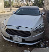 سياره كيا كي ناي موديل ٢٠١٣ عطل بيه ظعف بالعقل مال السياره راعيه موجود...