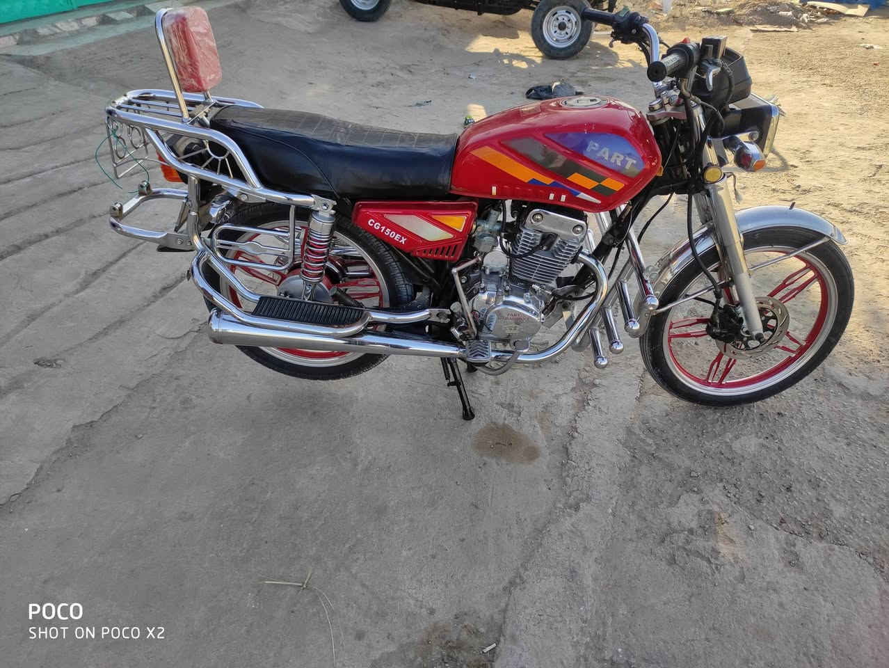 السلام عليكم للبيع بارت نفخ وراق اصولي مديل 22 مكينه مكفوله كهربائيات كلهه شغاله كل  نقص مابيهه جاهزه مكاني شطره أسعر 950 مكلف بنشر شراي يخابر ***********
