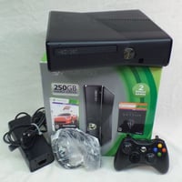 اكس بوكس 360 • ذاكرة 250 • يديتين