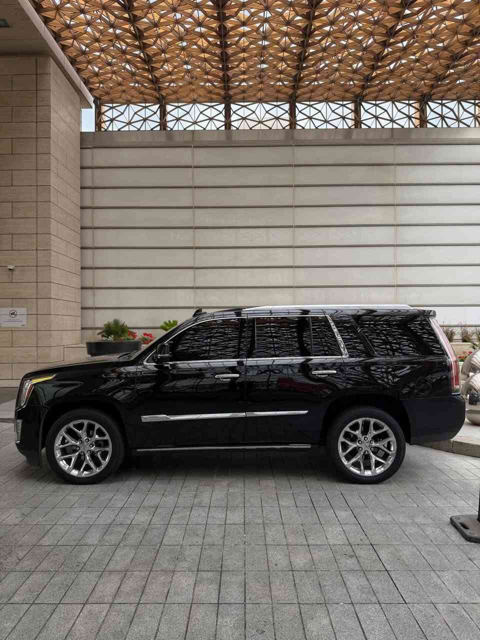 سكاليد بريميوم سبورت اصلي موديل 2016 وارد امريكا
مكينه 6.2 الكبيرة 
رنقات 22

عداد 200 الف كيلو 
ميجر سيرفس كامل وحديث
( بحاله الوكاله من الداخل والخارج )

كامل المواصفات:
فتحه - كشنات خلفيه مفصوله  - تبريد وتدفئه كشنات - تدفئه سكان - دبل قير - قير 8 غيار - عداد ديجيتال الكتروني وضعيات  - بروجيكتر - اوامر صوتيه- مساج مقاعد -ديكور خشب بيانو - شاحن وايرلس - لوقو عل الكشنات - كار بلاي - تحكم سكان - كشن هزاز - سستم سماعات بوس 16 سماعه - نفيقيشن بلوتوث - 5 كاميرات /360درجه - تجوري - شاشه خلفيه - دبه هايدروليك  - رادار امامي وتنبيه تصادم امامي وخلفي - نظام تنبيه خروج عن المسار وتعديل المسار - ميمري سيت - دواسات كهربا - إضاءه دواسات - تسفيط مناظر - إضاءه مناظر - نقطه عمياء الخ….
 عازل حراري + تغييم - حمايه كامله فل بدي 

شرط الفحص
قير مكينه شاصي وافحص وين ماتبي
البدي اصباغ متفرقه للتجميل 

السعر 7،200 دينار كويتي 

#الكويت #سلطنه_عمان #الامارت #البحرين #قطر #امريكا #الرياض #سوريا #ليبيا #بنغازي  #طرابلس #الخمس #زليتين #ليبيا #بنغازي  #طرابلس #الخمس #زليتين #ليبيا #بنغازي #طرابلس #الخمس #زليتين #ليبيا #بنغازي #ليبيا #مصراته #طرابلس #الخمس #زليتين #دمشق #بغداد #العراق #اليمن #صنعاء #حمص #حماة #درعا #سوريا #الموصل #اربيل#العراق #البصرة #حلب #تونس #الجزائر #المغرب #الرباط #موريتانيا #ليبيا #سوريا #دمشق #العراق #كركوك #سليمانية #فلسطين #فلسطين #رام الله #بيروت #الناصرة #العراق #الرمادي #الأنبار #تكريت


**إذا كنت صاحب هذا الإعلان وتريد حذفه لأي سبب، رجاءا أرسل رسالة إلى الدعم الفني**