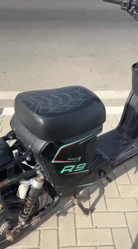 السلام عليكم دراجه R9 للبيع موديل 2024
نضافه %80 نضام بلوتوث بطاريات 🔋 عدد 5 تلاثه جدد وثنين نص عمر سعرعتهه 99 دراجه حلوه ومال بيت ما متعوبه 
نقصهه فقط السكليتر مكسور شوي تريد تبدله تريد تعوفه كيفك الدراجه تمشي وكلشي مابيهه والايت فتحت الفيشه وماعرفتلهه سعرهه ( 325 ) وبيهه مجال قليل جداً حك الجيه 
مكاني بصره حي المهندسين 
رقم الهاتف : *********** واتساب أو اتصال موجود
