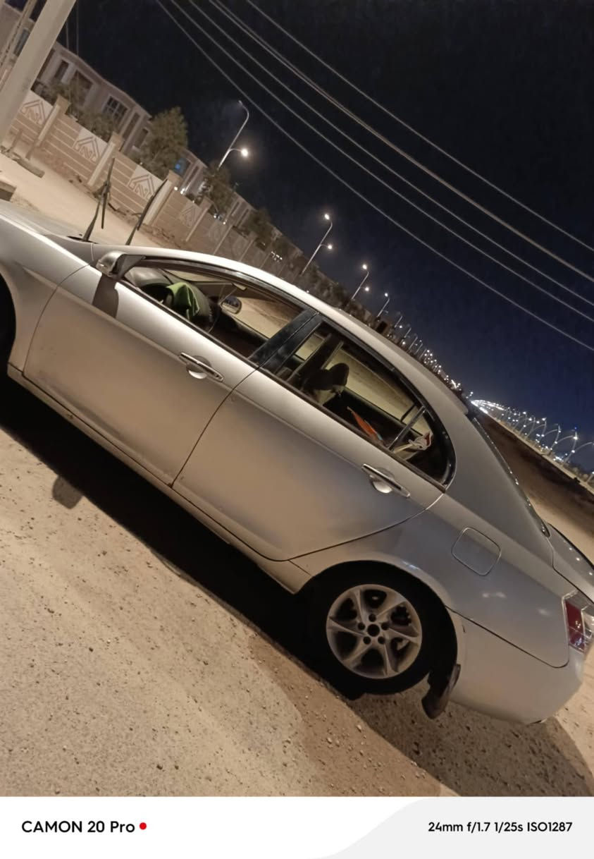 ام كراند موديل 2012 سنوية تنتهي 2027 راعيهه يمي انسان طيب تتحول ثاني يوم ...كير محرك كورلا 1800 السيارة مصبوغه عام جمالية قبل كم سنه...بس بيهه تلحيضات خياسات داخل البيبان يعني براحتك تعوفهن تخليهن  ابيعلك هيج بس كير محرك كفالة محرك كفالة من التبخير واالتنقيص ترايك وين ما تحب سيارة حلوة ومكاني البصرة شط العرب شارع الاكوات ثالثة للتواصل *********** السعر سهله للشراي ومناسب بس بدون كسران يرحم والديكم
